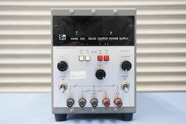 【中古品（保証あり）】昭和電子工業　4出力直流安定化電源　342　(管理番号：UKK-01241) 342