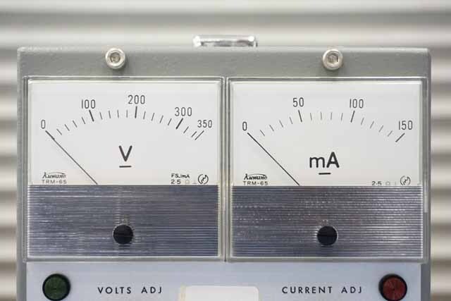 【中古品（保証あり）】昭和電子工業　直流安定化電源　CVC350-0.1　(管理番号：UKK-01302) CVC350-0.1