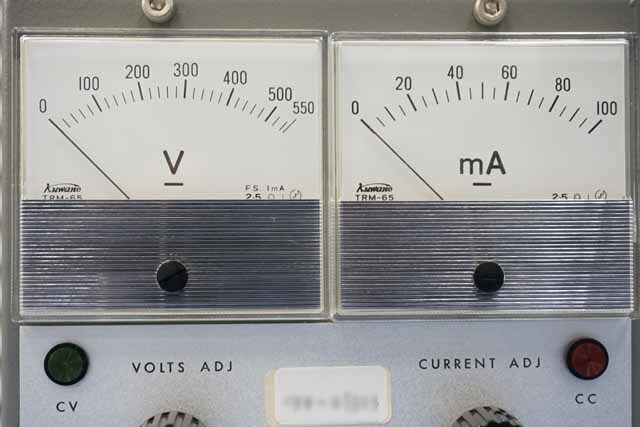 【中古品（保証あり）】昭和電子工業　直流安定化電源　CVC550-0.1　(管理番号：UKK-01303) CVC5500-0.1