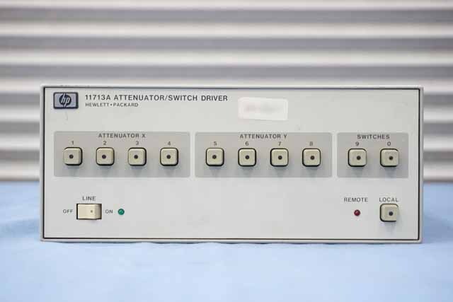 【中古品（保証あり）】hp　アッテネータ/スイッチ・ドライバ　11713A　(管理番号：UKK-03411) 11713A