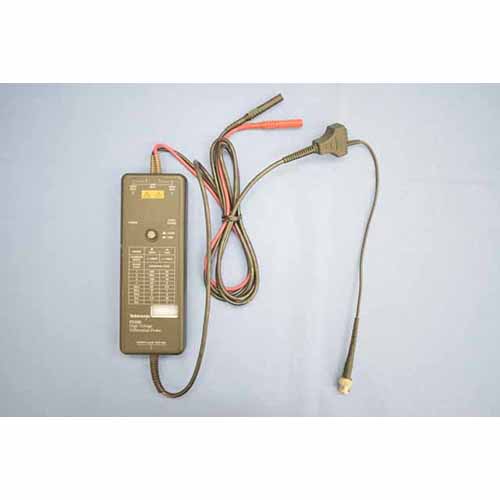 【中古品（保証なし）】テクトロニクス　高電圧差動プローブ　P5200　(管理番号：UKK-08858) P5200