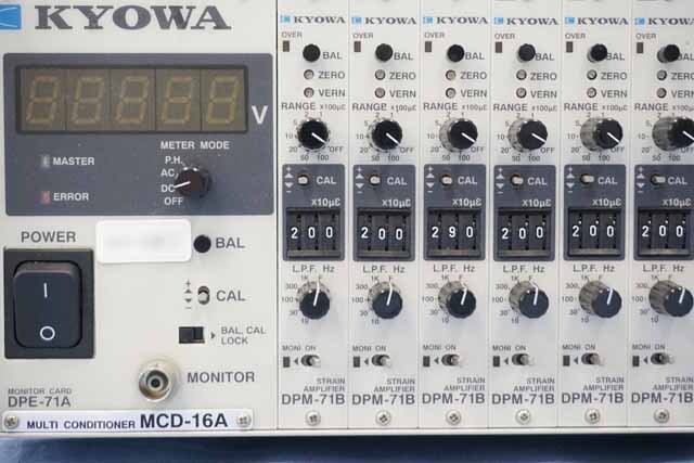 【中古品（保証あり）】共和電業　動ひずみ測定器　MCD-16A / DPM-71B(16台)　(管理番号：UKK-09812) MCD-16A / DPM-71B(16台)