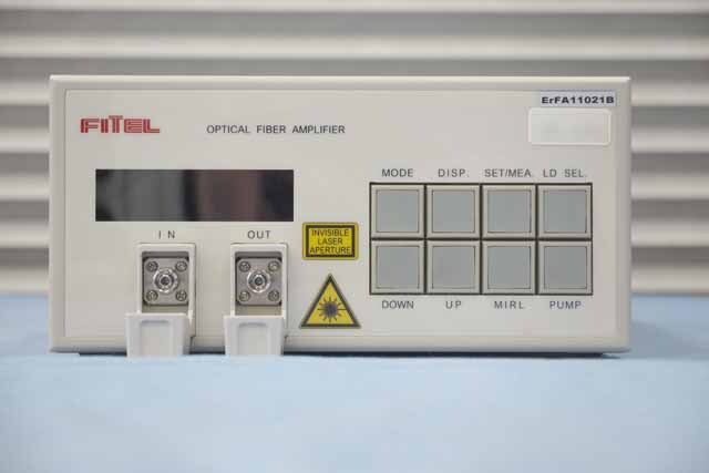 【中古品（保証あり）】古河電工　光ファイバアンプ　ErFA11021B　(管理番号：UKK-10096) ErFA11021B