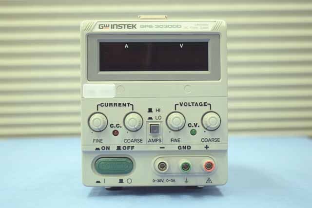 【中古品（保証あり）】インステック　直流安定化電源　GPS-3030DD　(管理番号：UKK-11715) GPS-3030DD