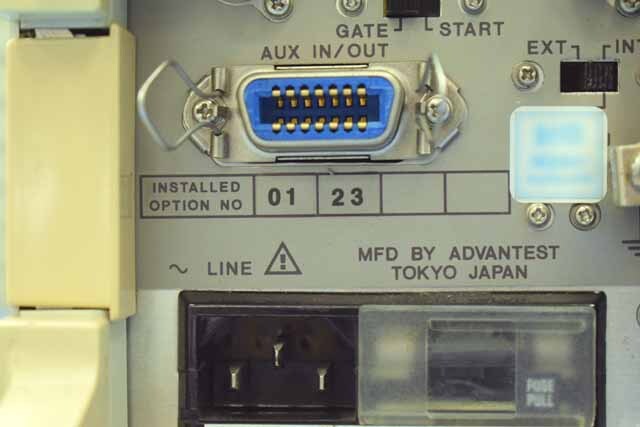 【中古品（保証あり）】アドバンテスト　マイクロ波カウンタ　R5372  (管理番号：UKK-11870) R5372