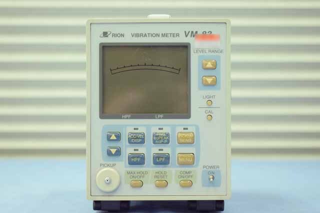 【中古品（保証あり）】リオン　振動計　VM-83　(PV-85付)　(管理番号：UKK-11873) VM-83