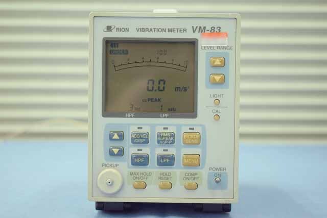 【中古品（保証あり）】リオン　振動計　VM-83　(PV-85付)　(管理番号：UKK-11875) VM-83