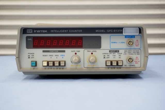 【中古品（保証あり）】インステック　周波数カウンタ　GFC-8131H　(管理番号：UKK-12153) GFC-8131H