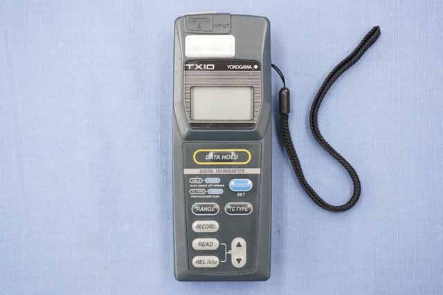 【中古品（保証あり）】横河計測　デジタル温度計　TX10-02 　(管理番号：UKK-12202) TX10-02