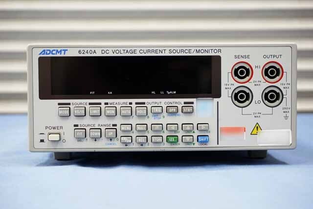 【中古品（保証あり）】エーディーシー　直流電圧・電流発生器　6240A  (管理番号:UKK-12209) 6240A