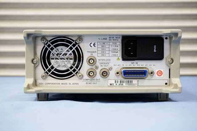 【中古品（保証あり）】エーディーシー　直流電圧・電流発生器　6240A  (管理番号:UKK-12209) 6240A