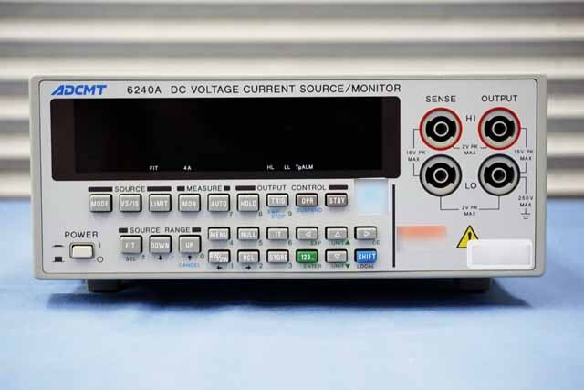 【中古品（保証あり）】エーディーシー　直流電圧・電流発生器　6240A  (管理番号:UKK-12210) 6240A