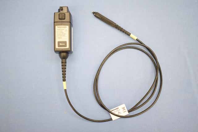 【中古品（保証あり）】テクトロニクス　アクティブプローブ　TAP2500　(管理番号：UKK-12263) TAP2500