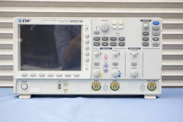 【中古品（保証あり）】エヌエフ回路設計ブロック　デジタルストレージオシロスコープ　GDS3732　(管理番号：UKK-12387) GDS3732