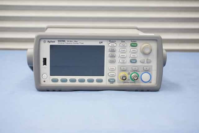 【中古品（保証あり）】アジレント　ユニバーサルカウンタ　53220A　(管理番号：UKK-12403) 53220A
