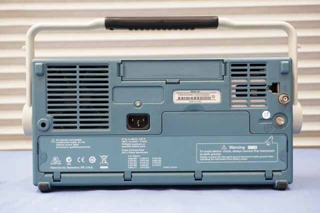 【中古品（保証あり）】テクトロニクス　デジタルオシロスコープ　TDS3034C　(管理番号：UKK-12457) TDS3034C