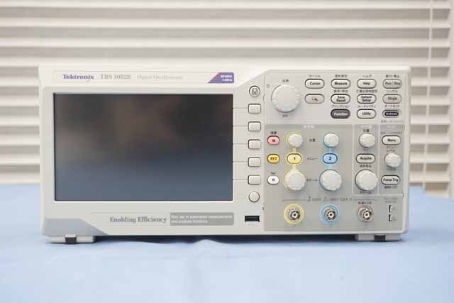 【中古品（保証あり）】テクトロニクス　デジタルオシロスコープ　TBS1052B　(管理番号：UKK-12520) TBS1052B