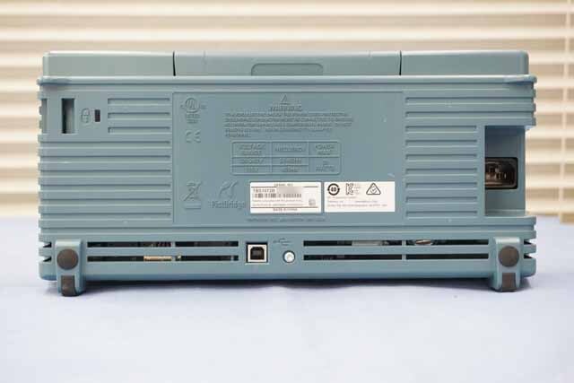 【中古品（保証あり）】テクトロニクス　デジタルオシロスコープ　TBS1072B　(管理番号：UKK-12553) TBS1072B